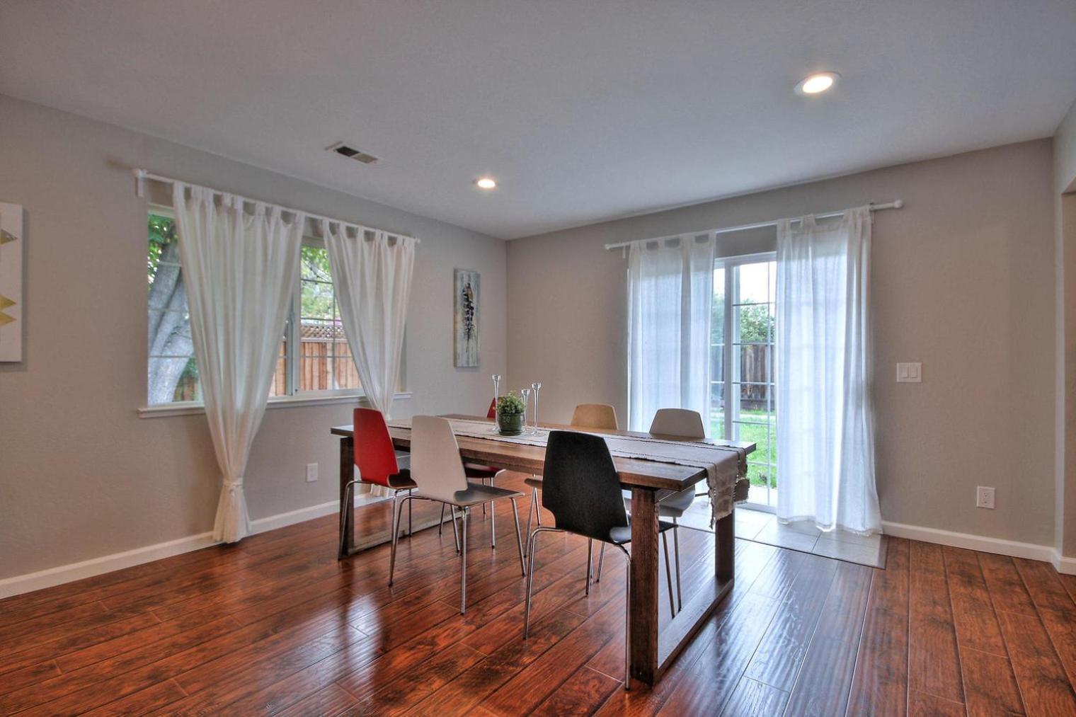 Сasa de vacaciones 3br W Backyard Nr El Camino Real Sfo-1578 Santa Clara